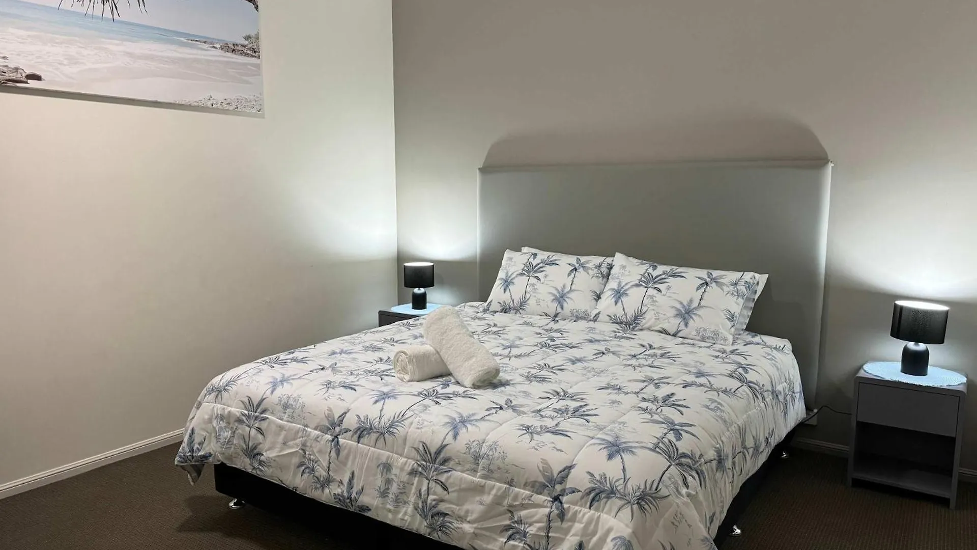 Marina View Apartment - Steps Away From Cbd, Ferry & Stadium Townsville 0*,